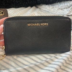 Michael Kors Wallet/Wristlet